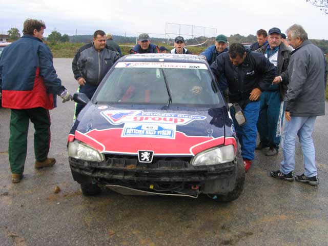 Vyškov 2003 Počasí předvedlo právé soutěžácké peklo a takk není se divut tomu že na trati byla spousta havárií.